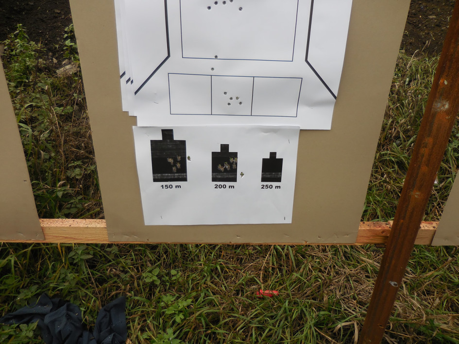 Theres more than 5 shots on the centre target. getting my monies worth..