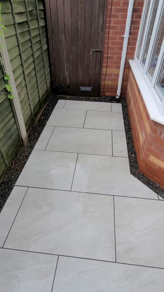 After a winter break, finally pushed forward on the patio so we can use our outdoor space this summer. With the help of @accretion86 doing a fantastic job of laying the patio! Check out AV Landscaping and Maintenance on Facebook.
Onwards with summer! 🌞 
#outdoorspace #patio #patiofurnitureinbound